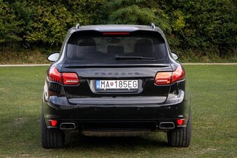 Porsche Cayenne Diesel Tiptronic S / 176kW / A8 / 2011 - 6