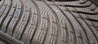 Predám 4ks jazdené zimné 225/45r18-95V Bf Goodrich - 6