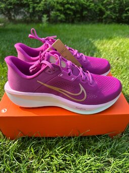 Bezecke tenisky Nike Quest - 6