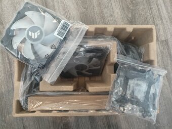 Vodní chlazení ASUS TUF GAMING LC II 240 ARGB - 6