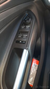 Ford KUGA 1,5 - 6