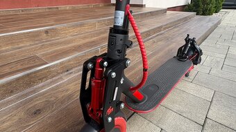 Elektricka kolobezka Xiaomi Scooter Pro - 6