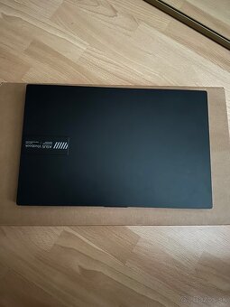 Asus Vivobook Go 15 - 6