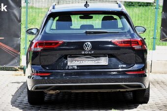 Volkswagen Golf Variant 1.5 TSI BENZÍN DSG 130k Life SR 2022 - 6