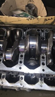 Kľukový hriadeľ volvo 2.4 d5 - 6