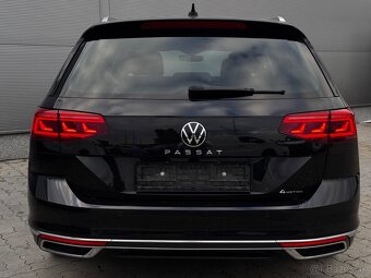 Volkswagen Passat Variant 2.0 TDI Elegance 4Motion DSG - 6