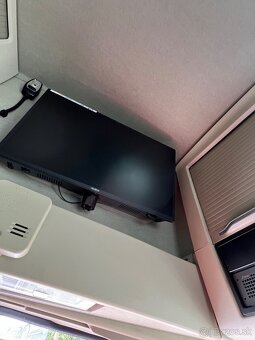 Volvo FH 500 plus klanicovy naves - 6