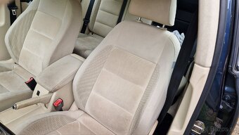Rozpredam VW Golf 6 1.6 TDI 77KW - 6