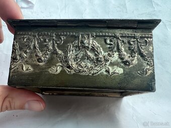 Starozitna secesna vyse 100 rocna skatulka sperkovnica - 6