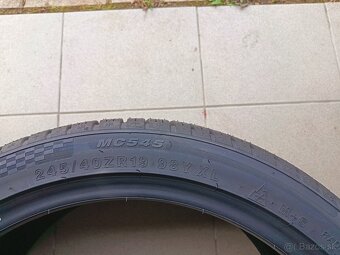 celoročne pneu 245/40 R19 - 6