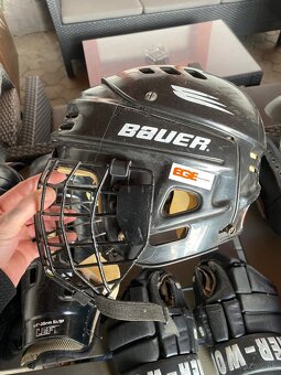 Hokejová výstroj aj s taškou. - 6