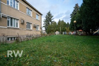 1i garsónka vo DVORE - TEHLA - VYSOKÉ stropy - Centrum NIVY  - 6
