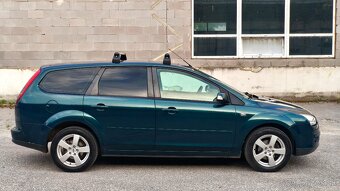 Ford Focus Combi 1.6 TDCI Nová STK Ghia - 6
