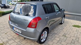 Suzuki Swift 1.3i 16V - 6