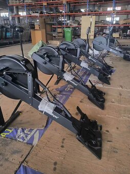veslovaci trenazer (air rower) - 6