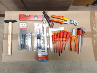 Predám kvalitný ruksak na náradie s náradím pre elektrikára - 6