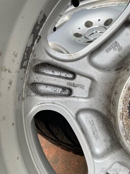 Predám disky Dezent r17 na Mercedes - 6