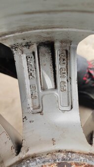 5x100 r15 Vw originálne elektróny (zimné pneu 185/60 R15) - 6