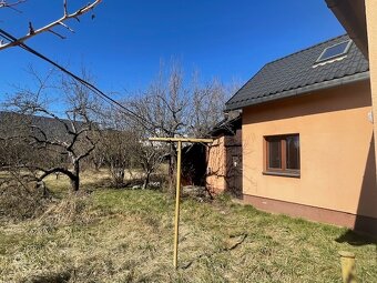 Prenájom zariadeného 2i rodinného domu v centre Brezna - 6