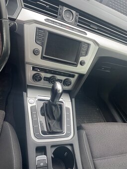 Volkswagen Passat DSG 1,6 TDI 88kW - 6