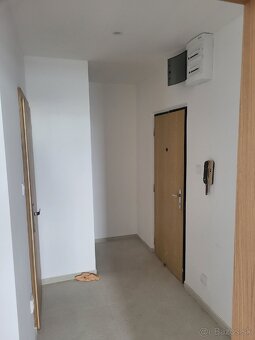 2- izbový byt v Trebišove ulica SNP, sídlisko juh - 6
