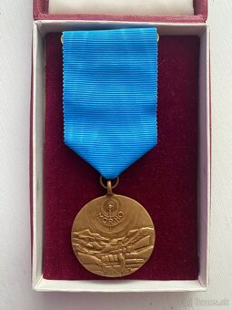 Medaile, vyznamenania - 6