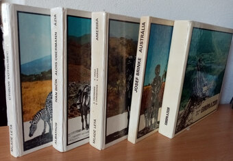 Predám nasledujúce knihy : - 6