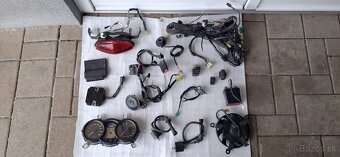 SUZUKI DL 650 V-STROM 2005 - 6