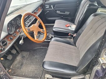 MERCEDES W114  3.0D  ROK VÝROBY 1975 - 6