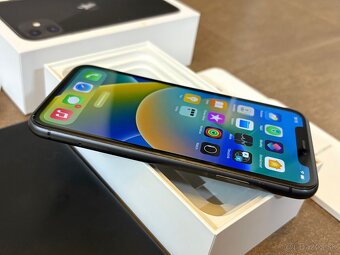 IPhone 11 64GB Black - 6