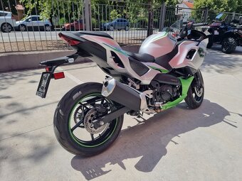 Kawasaki Ninja7 Hybrid - 6