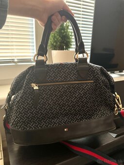 Tommy Hilfiger originál kabelka - 6