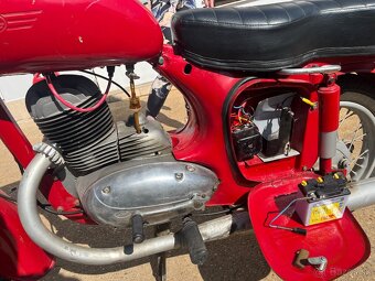 Jawa 250 - 6