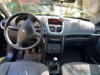 Peugeot 207 - 6