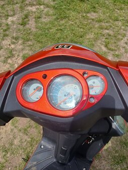 Skuter 125 i - 6