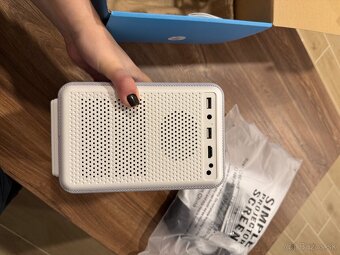 Nový HP Projector CC200 s diaľkovým ovládačom plus plátno - 6