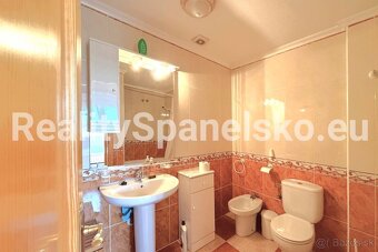 byt 3+1 s balkonem a střešní terasou 99.900EUR ŠPANĚLSKO - 6