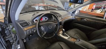 Mercedes-Benz W211 - 6