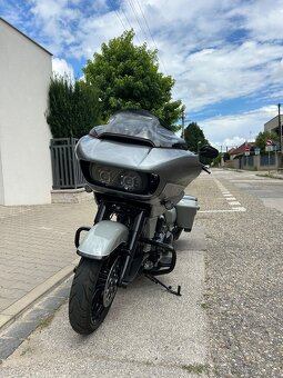 Harley Davidson Road Glide - 6
