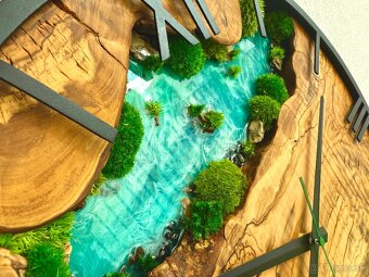 Machove hodiny s drevom a epoxidom 50cm Olivove drevene - 6