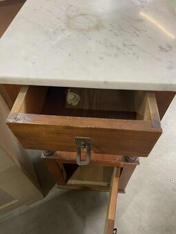 Starožitný nočný stolík drevo, masív, v 85 cm, s 40 cm, h 40 - 6