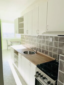 Veľký 2 izbový byt Michalovce - 6