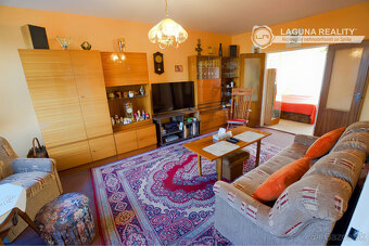 Byt 4+1 (82 m2) s loggiou, sídl. Mier Sp. Nová Ves - 6