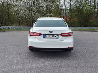 Toyota Camry 2.5 Benzin-Hybrid, Executive, 131 kW - 6