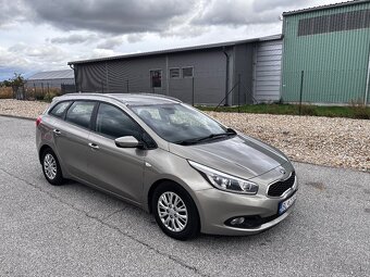 Kia Ceed Combi 1.6CRDI 94kw - 6
