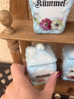 Malé koreničky s poličkou - 6