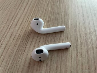 Apple AirPods 2 (A2031) - 6