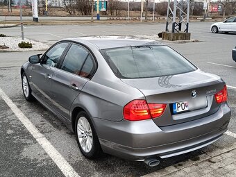 BMW 320d Xdrive LCI - 6