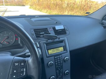 Predám Volvo V50 1,6 drive e 81kW r 2011 - 6