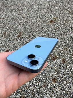 iPhone 14 - baterie 100% - 6